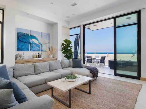 Luxury 5 Star, Beach Front, New Construction Home
