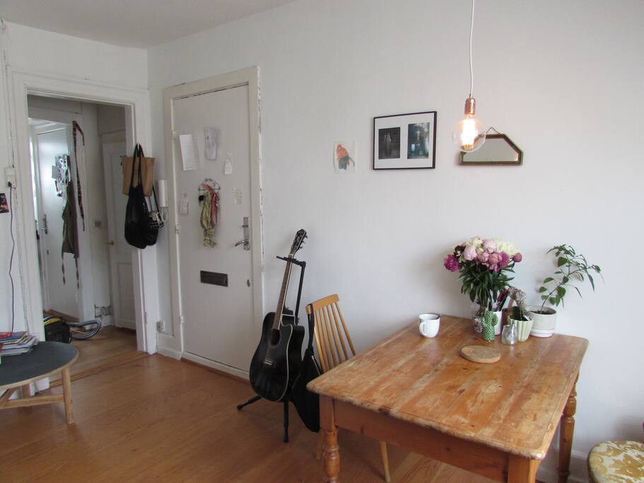1. bedroom/livingroom.