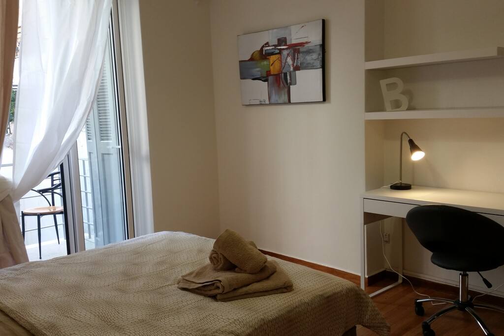 Beige Room 2