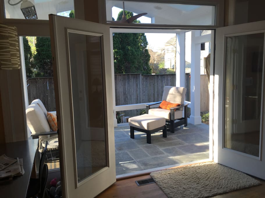 porch off kitchen and fam room