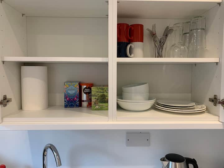 Lovely Double Room With Private Bathroom & Kitchen - Sale
