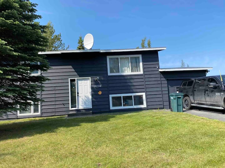Cozy 4 Bedroom Home In South Anchorage - Anchorage, AK