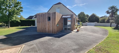 air-conditioned studio in Lons, at Michel and Carmen's