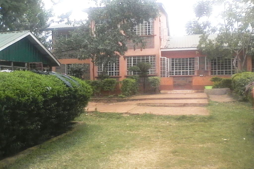 This is the compound of the house for homestay.