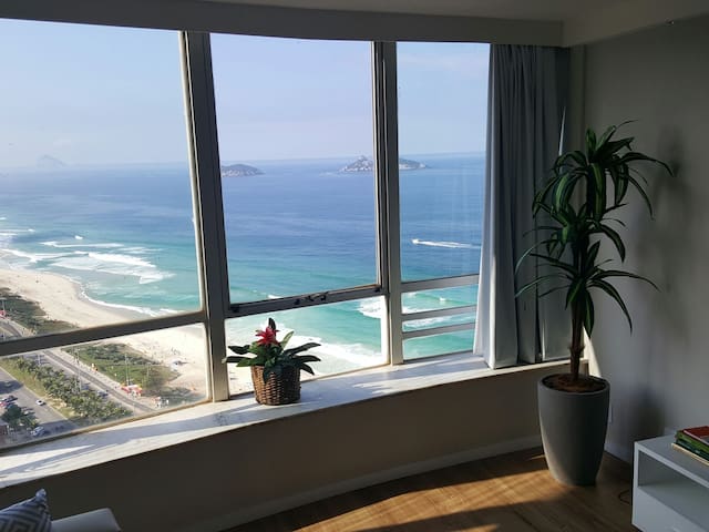 2 quartos em frente a Praia e Vista Deslumbrante