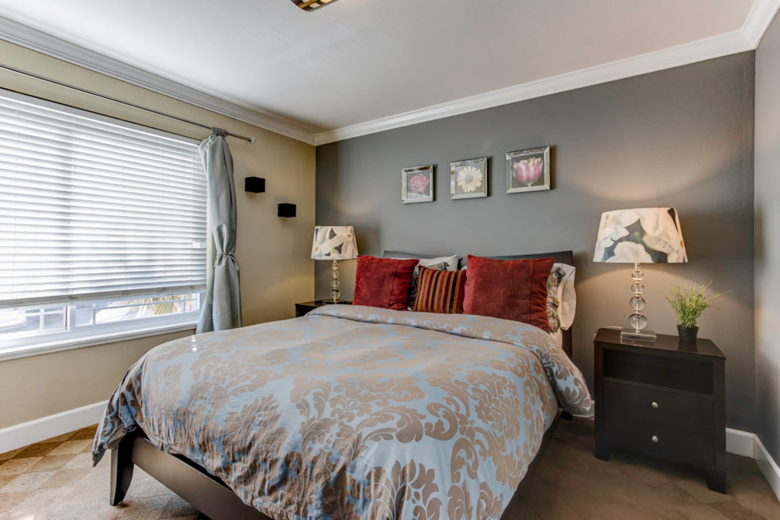 Home in Daly City · ★4.89 · 3 bedrooms · 3 beds · 2 baths - Image 18
