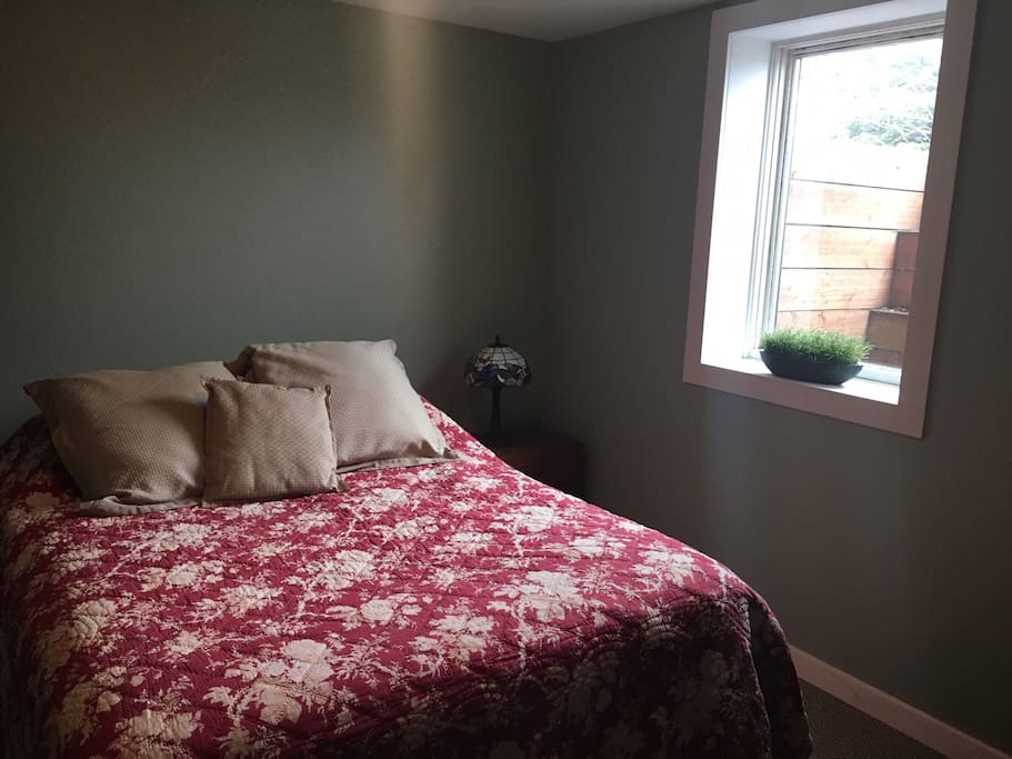 Private Bedroom Pic #2