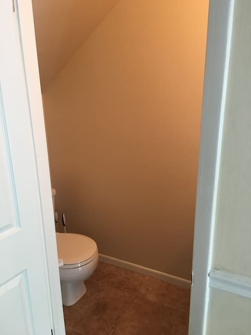 1/2 bath downstairs