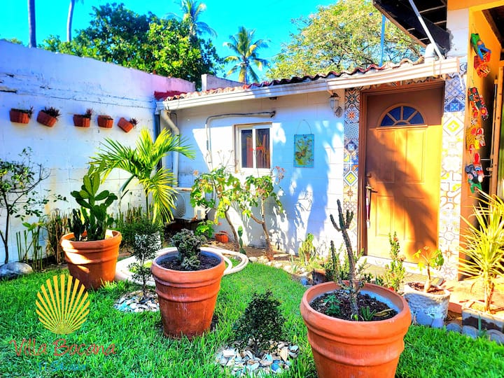 Дополнителна соба (доделена на резервации за 15 или повеќе гости)
Habitacion Adicional (Se asigna a reservaciones de 15 o mas huespedes)