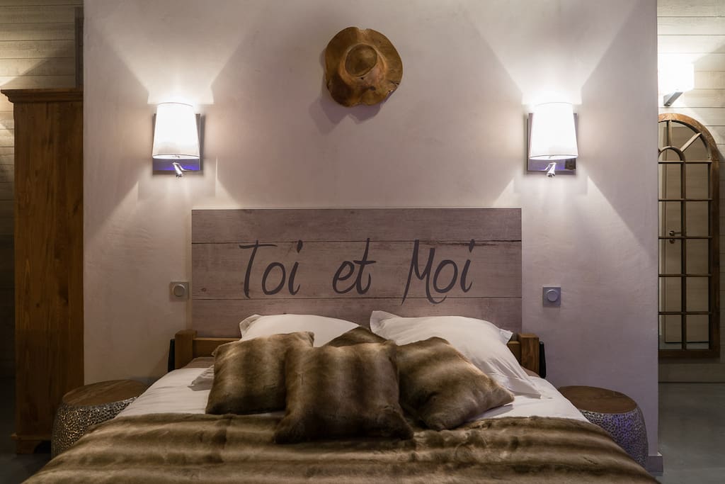 chambre de prestige avec baignoire balnéothérapie