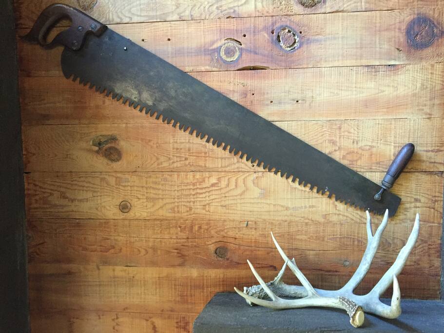 Little details make the cabin feel like home.