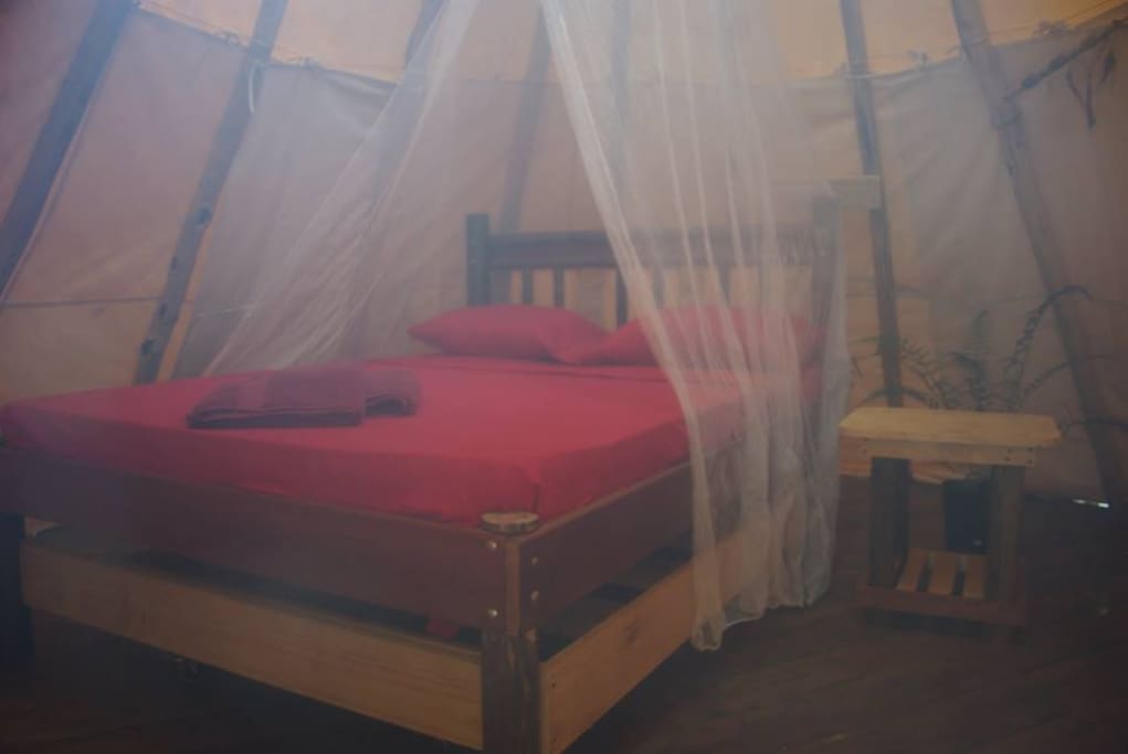 intérieur tipi