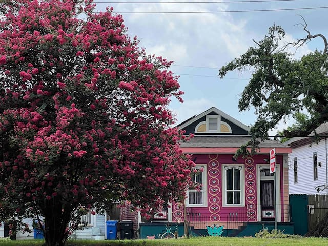 The Sobek — 1 block off Frenchmen quick walk 2 FQ