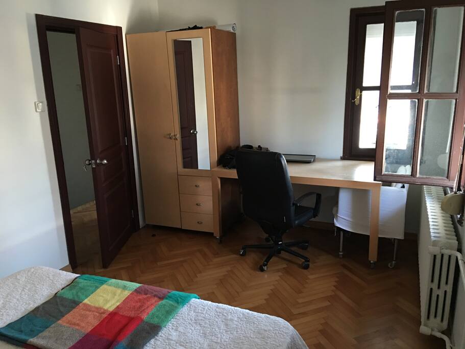Room No.1