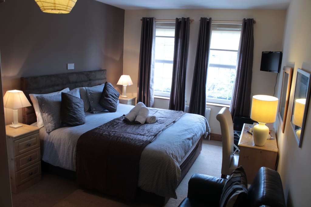 King Bed Room