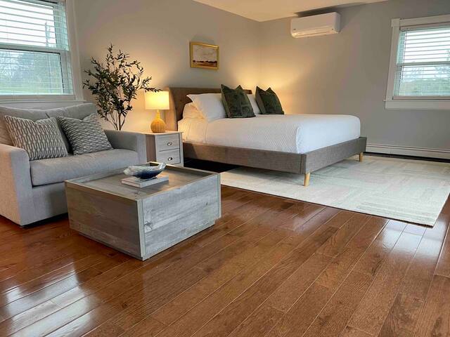 Pet Friendly Beach Home Close To Newport gallery image 5