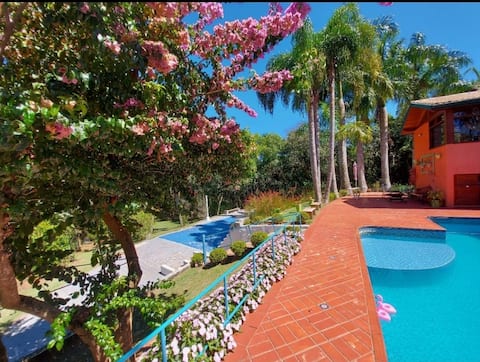 Cottage with a Condônio do Carmo Heritage pool