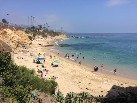 Laguna Beach Cottage Home-beach across st.