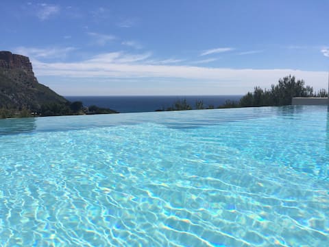 Chambre en terrasse piscine Cassis
