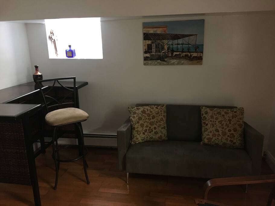 Living room with cable tv and WiFi