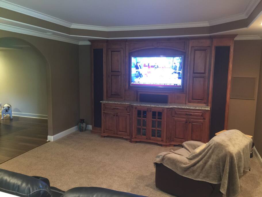 Home theater rm also doubles as a Queen 8 in latex foam