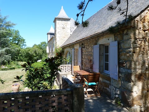 guest house and swiming pool in Dordogne Valley