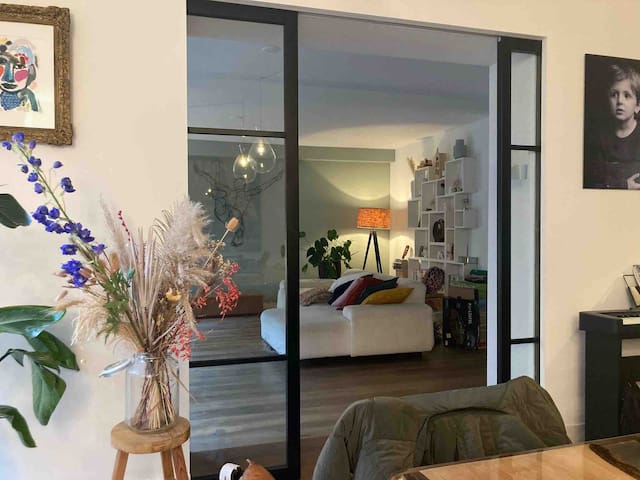 NEW 210m family home with big garden in CityCentre