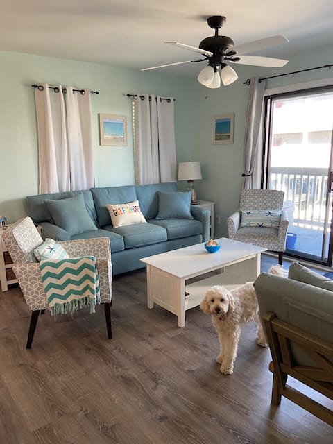 Beautiful condo across from beach pet friendly