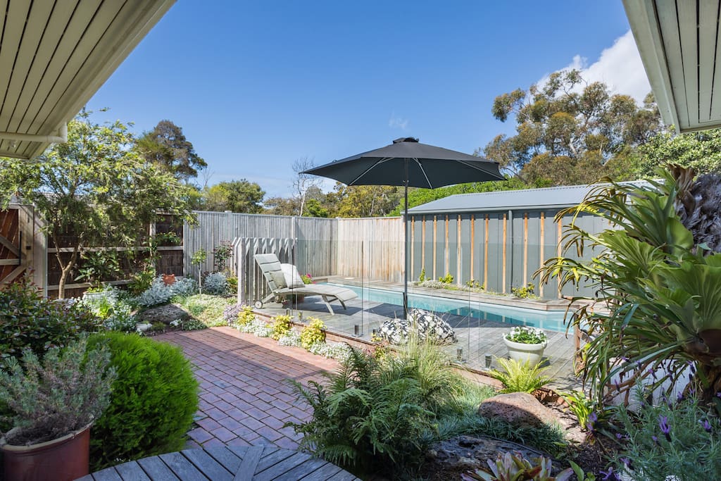 Pool with garden outlook