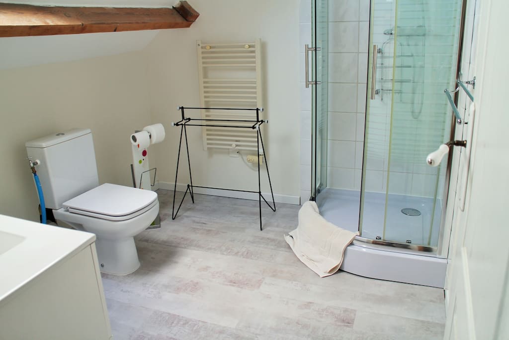 En-suite bathroom