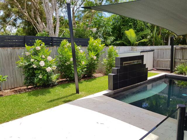 Luxury on the Noosa River gallery image 5