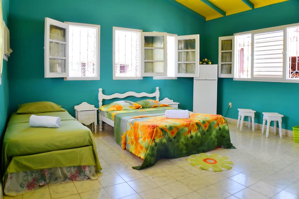 Habitación verde en el Hostal Sabor Cubano.