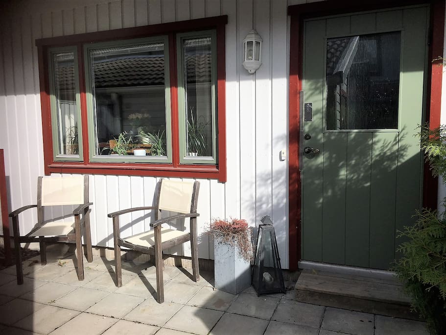 Small patio at the front of the house