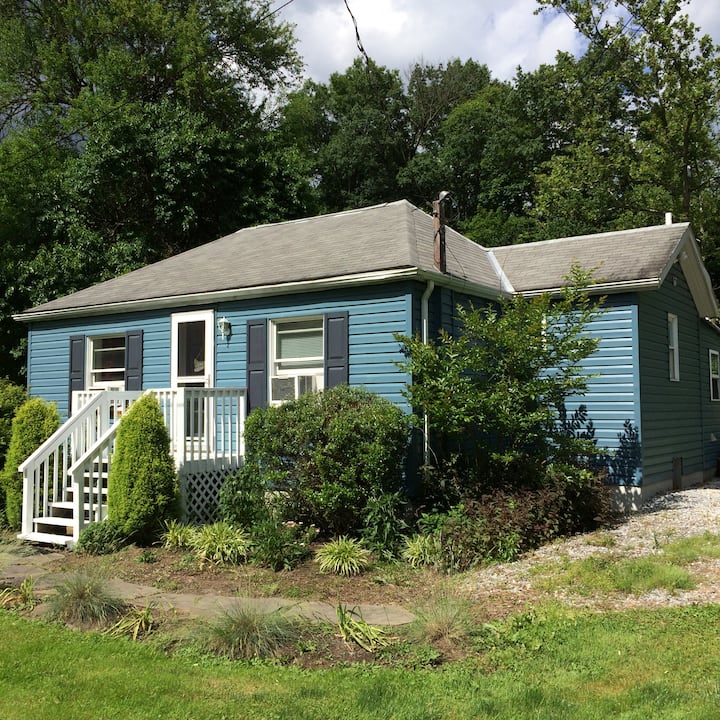 Yellow Breeches Cottage Dog Friendly Houses for Rent in