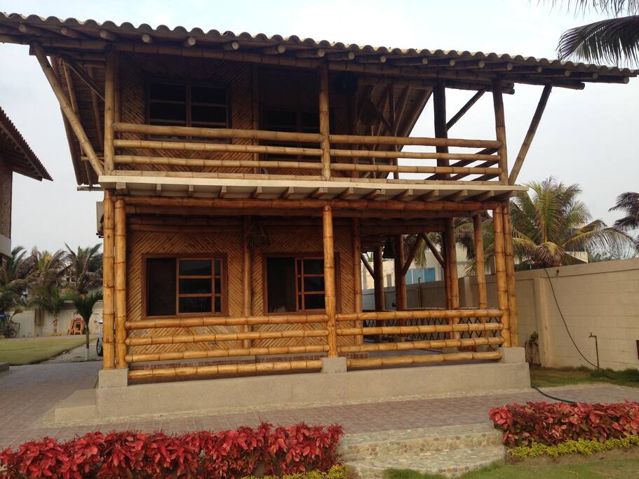 Construido con Materiales Ecologicos