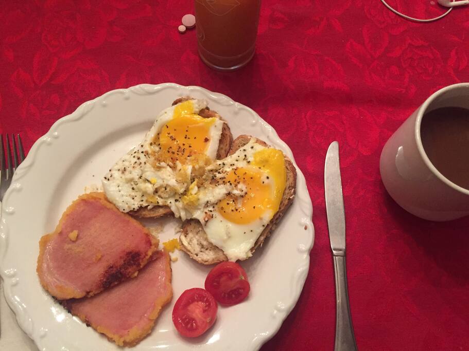 Breakfast !