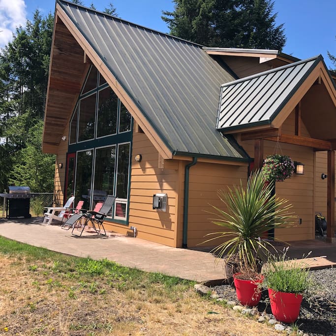 Hood Canal Waterfront Beach House Houses for Rent in Hoodsport