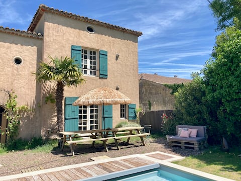 The Maine Moutard cottage
Heated pool