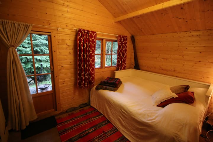 Welsh Forest Cabin photo 5