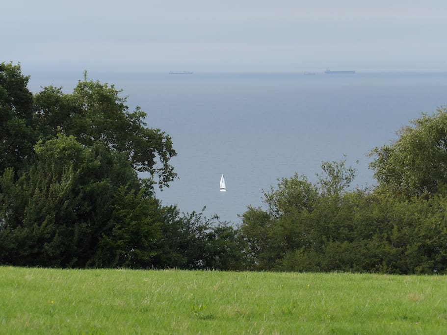 L'environnement constitué de paysages de mer et de bocage
