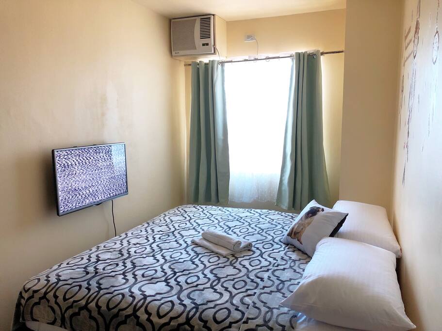 King size bed
