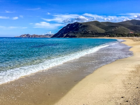 Air-conditioned mobile home near Lozari Beach