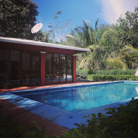 Studio, con Piscina, Atenas, Alajuela, Costa Rica