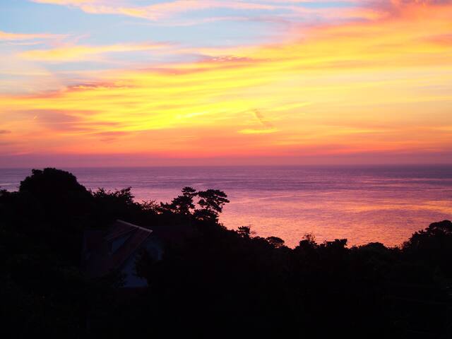 OCEAN VIEW! A view of the sea and a morning glow are beautiful! 9 minutes on foot from Futomo Station