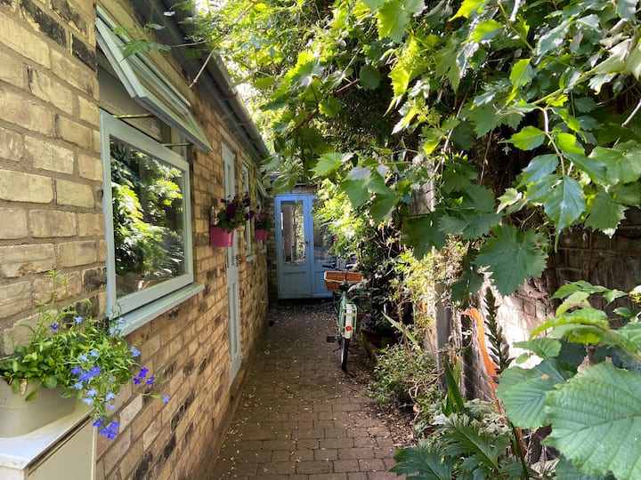 500+ Cambridge Holiday Cottages Houses and Apartments Airbnb