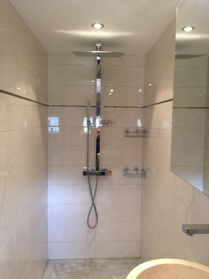 Chambre D'hôtes (Grand Lit Ou 2 Lits) Au Mas Giro - Villeneuve-Loubet