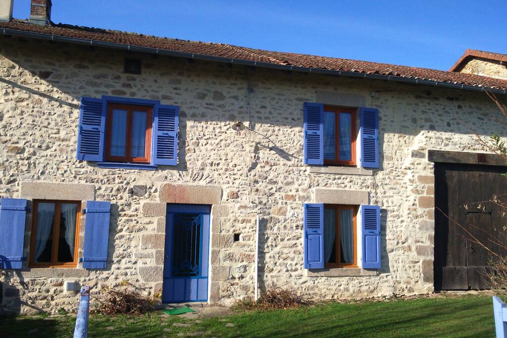 1706 Renovated Farmhouse