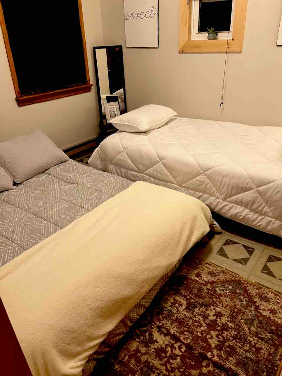 2. spavaća soba. 1 jednostruki krevet. 1 jednostruki dvostruki visoki zračni madrac. 