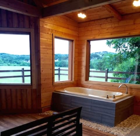 Bird's Nest Tree House-3.5 miles toTurner Falls!