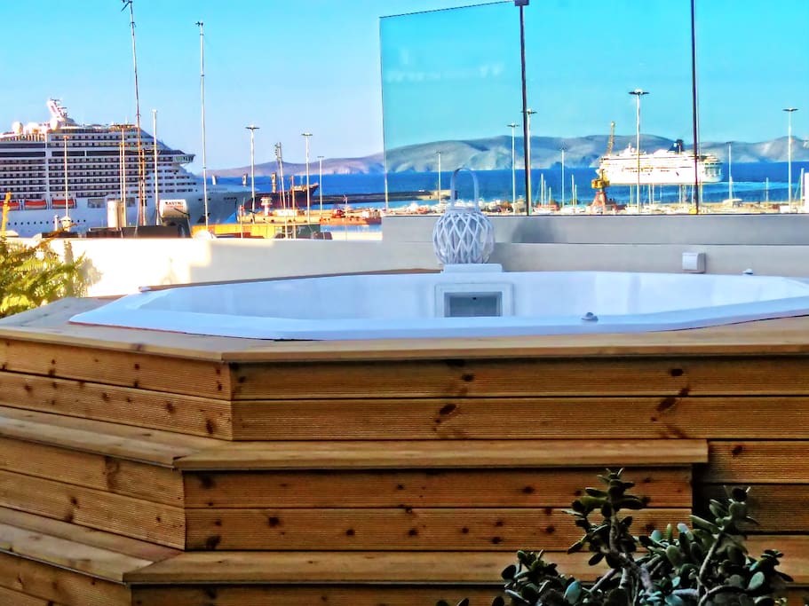 Luxury Sea-View Penthouse in Heraklion Crete